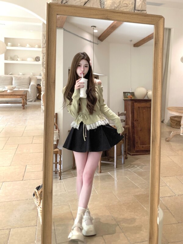Light Spring Tie Top Slouchy Knit