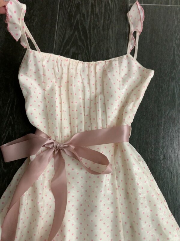 Sweetheart Gravity Dot Waist Cinching Dress