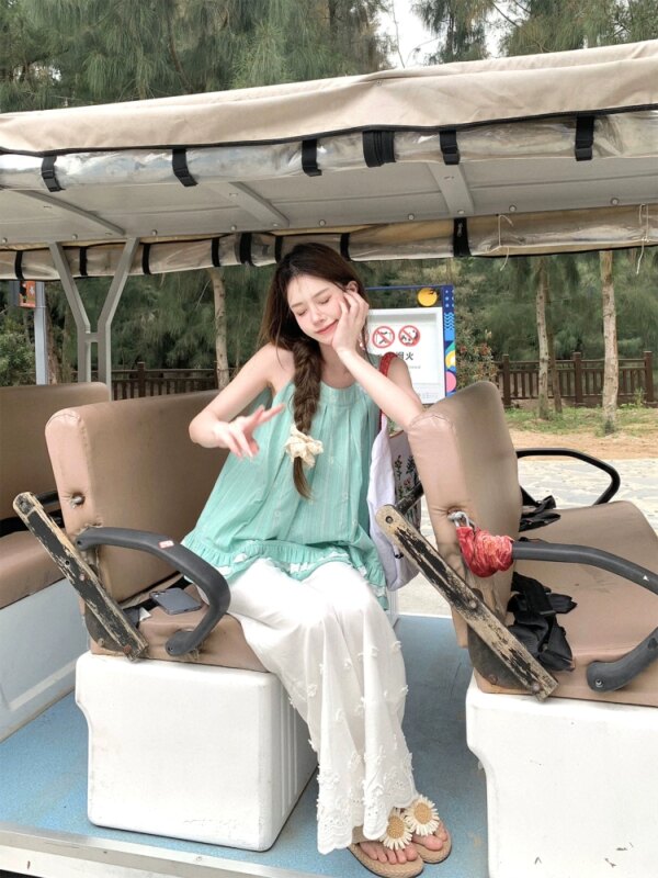 Little Sweet Summer Loose Top Sleeveless Neck Tank Top