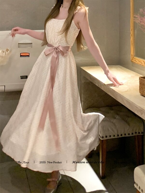 Sweetheart Gravity Dot Waist Cinching Dress